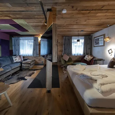 Alpine Adler Aparthotel