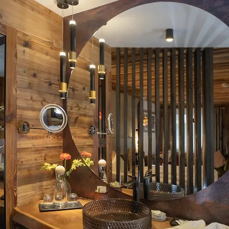 Aparthotel Alpine Adler