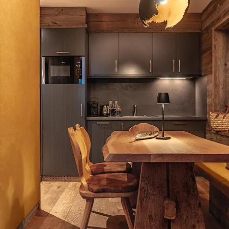 Alpine Adler 3* Al Plan di Mareo
